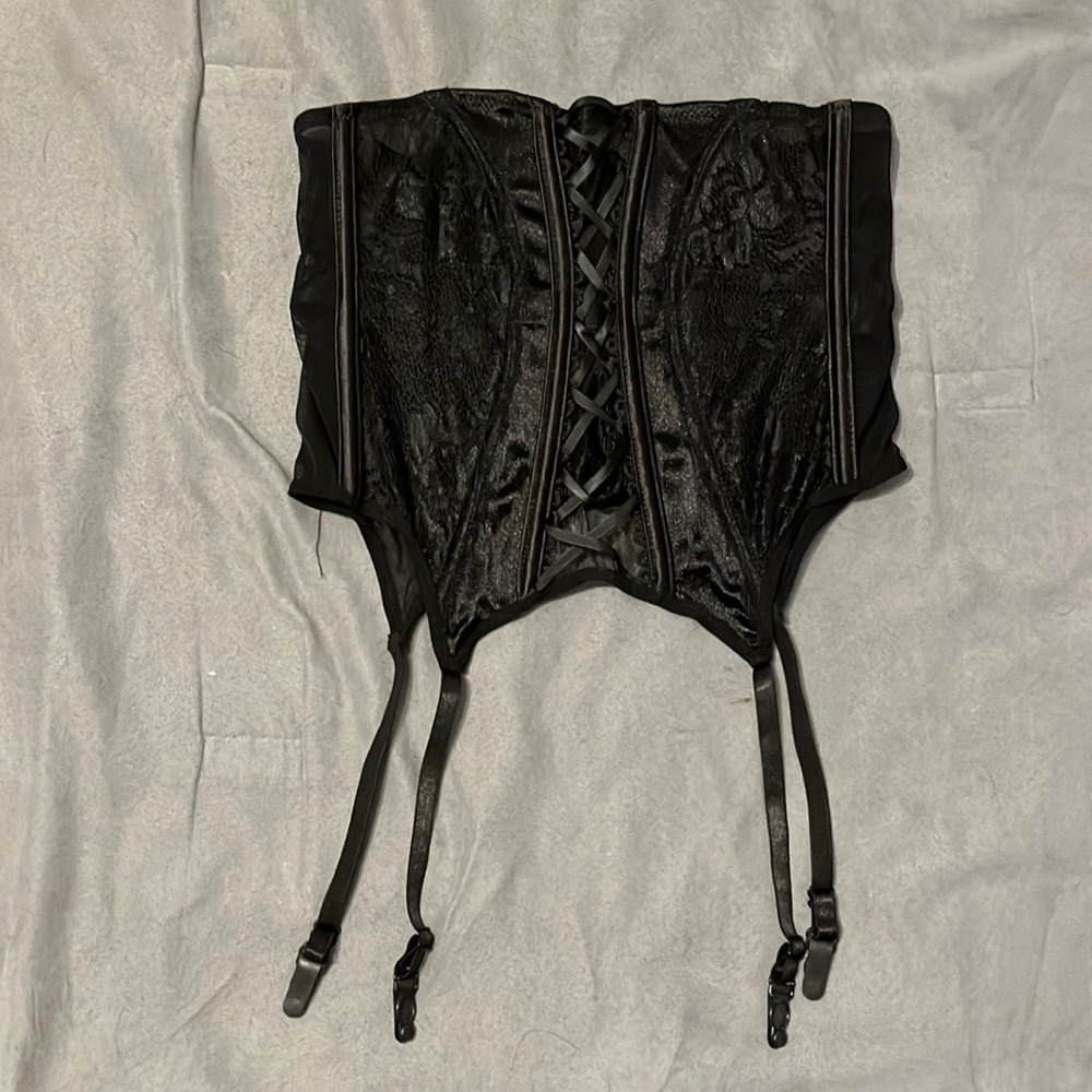 Fashion Nova Garter Belt